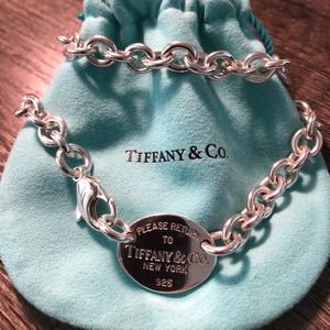 Return to Tiffany Oval Necklace